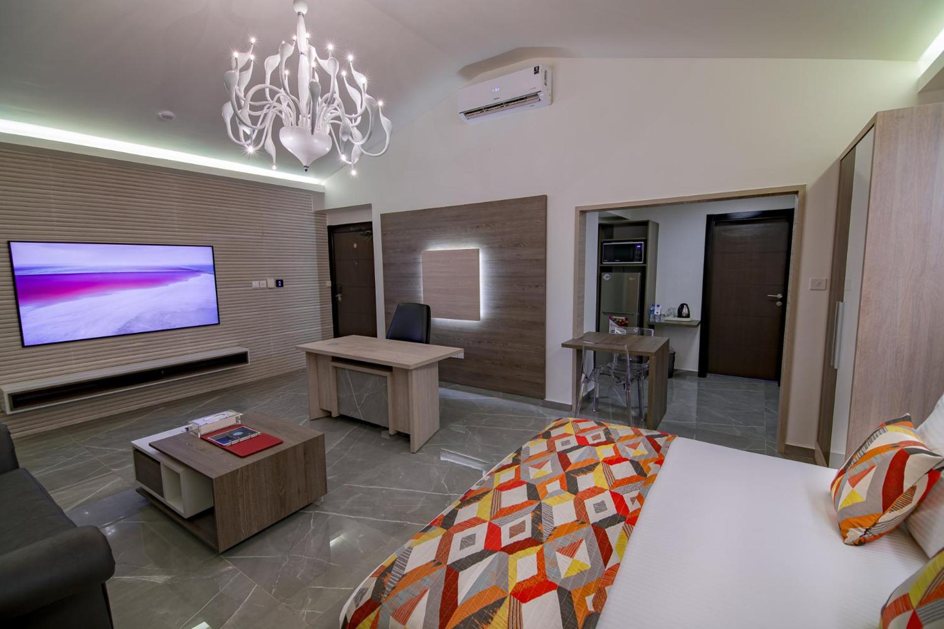 Home Suites Boutique Hotel Freetown Exterior photo