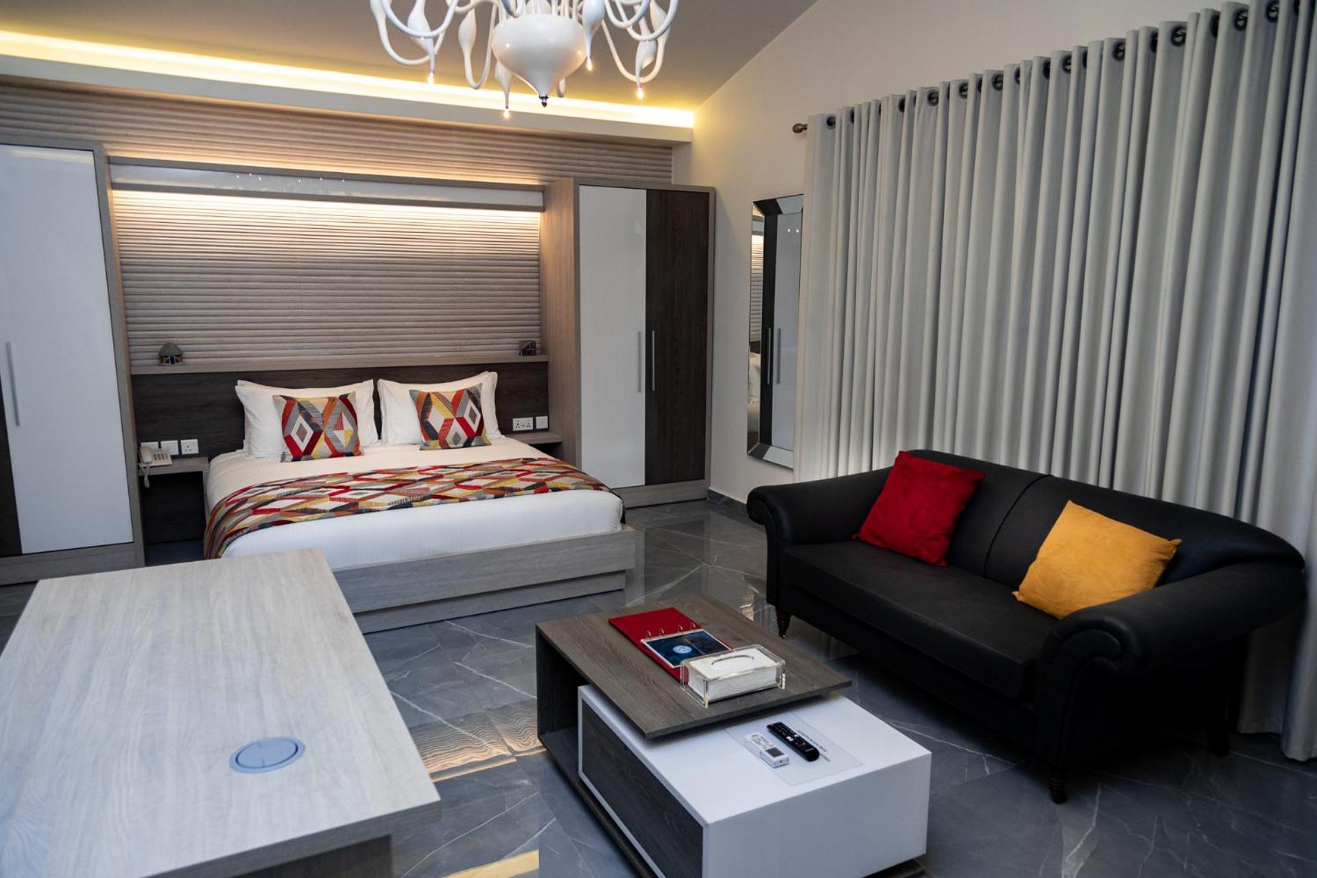 Home Suites Boutique Hotel Freetown Exterior photo