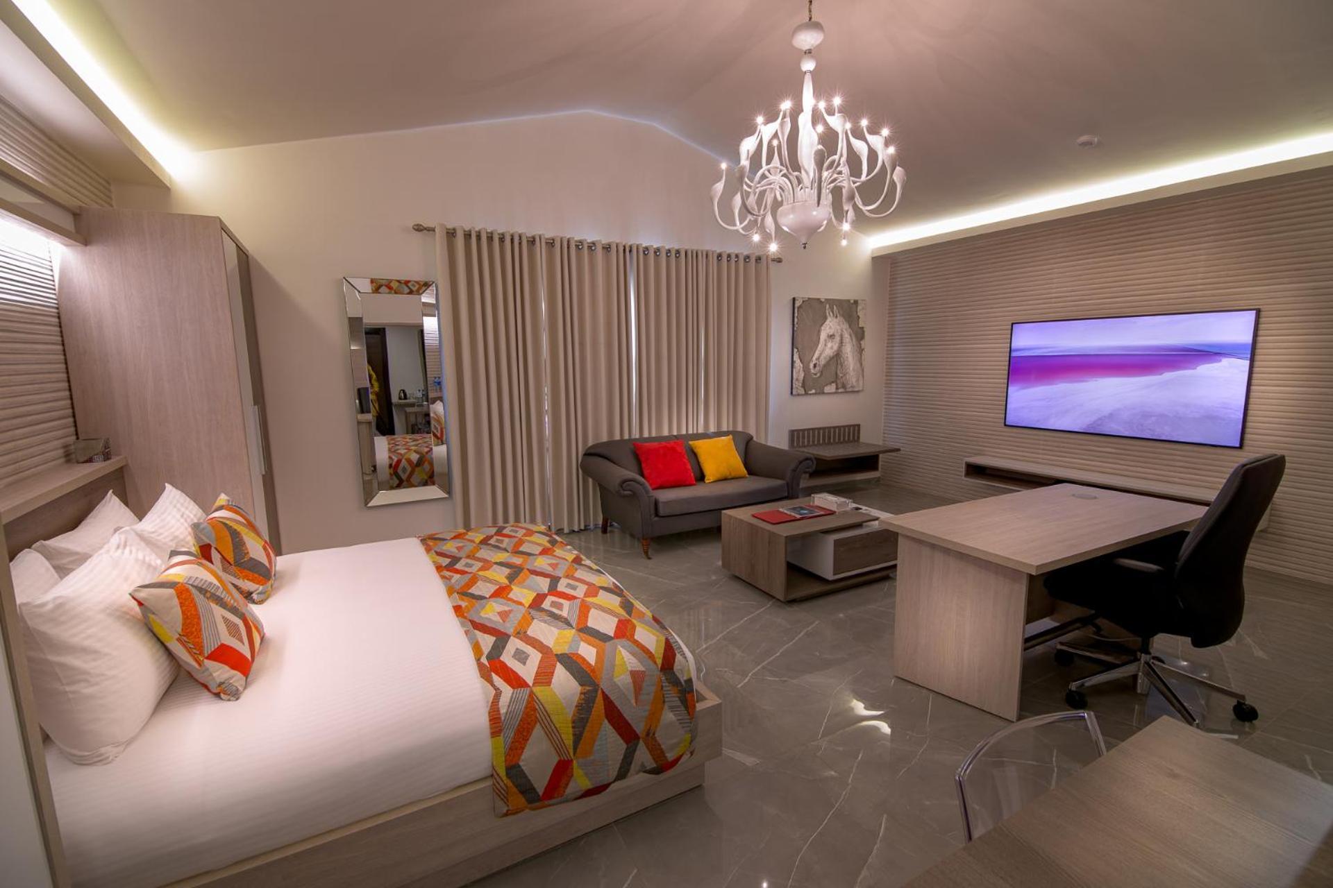Home Suites Boutique Hotel Freetown Exterior photo