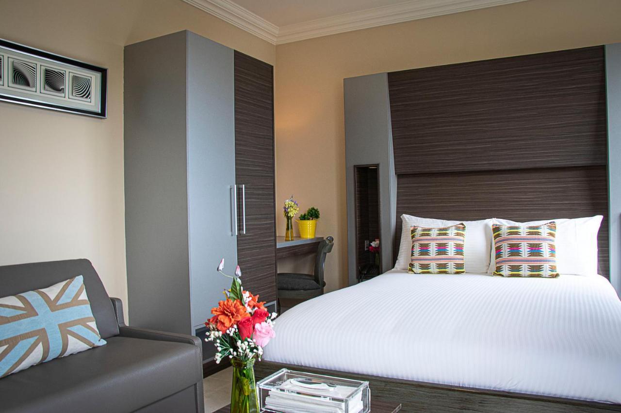 Home Suites Boutique Hotel Freetown Exterior photo